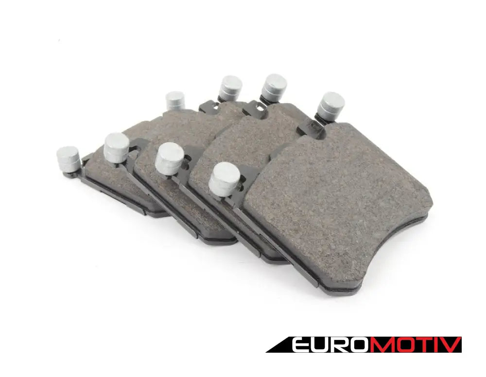 Front Brake Pad Set