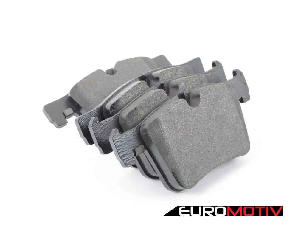 Front Brake Pad Set