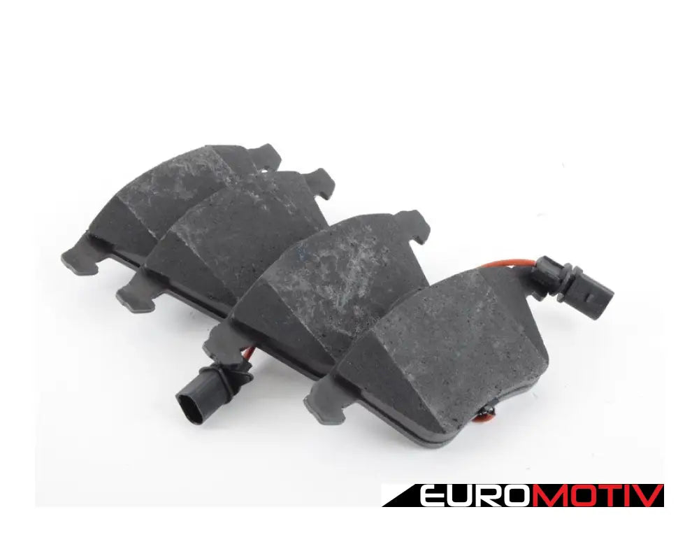 Front Brake Pad Set