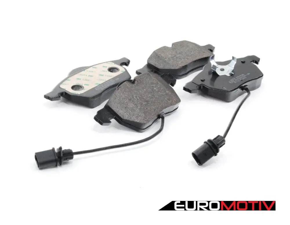 Front Brake Pad Set