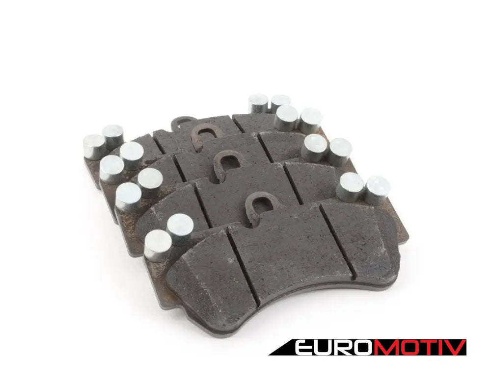 Front Brake Pad Set