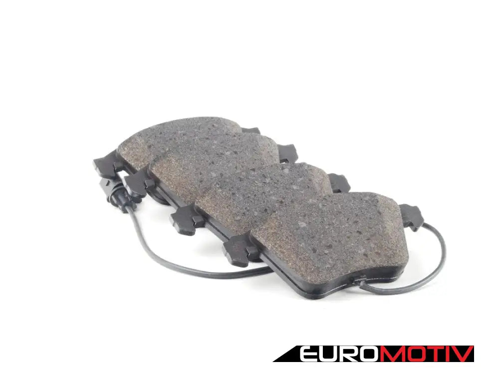 Front Brake Pad Set