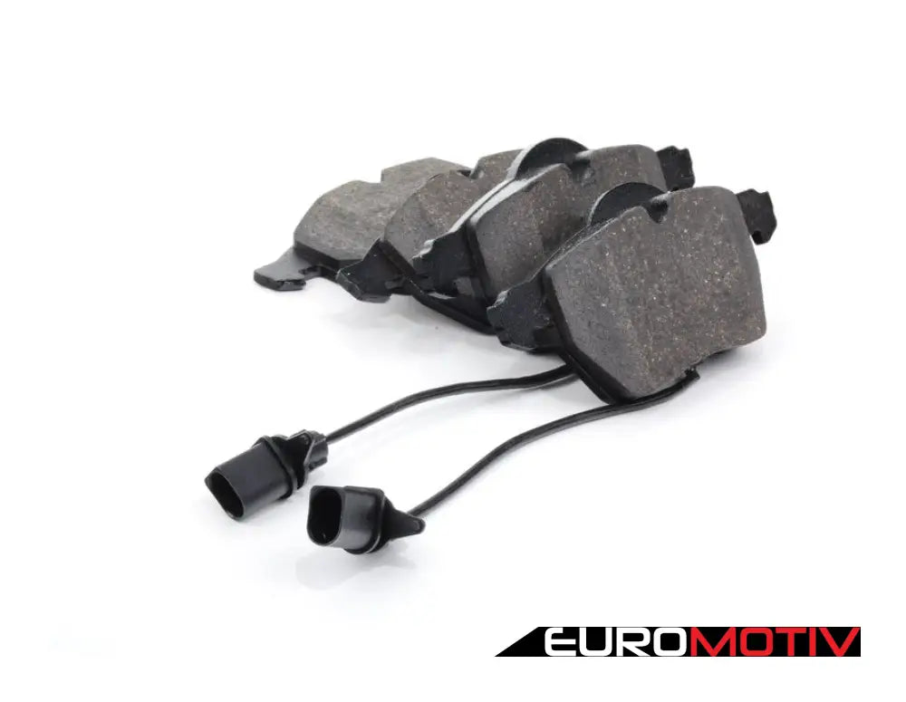 Front Brake Pad Set