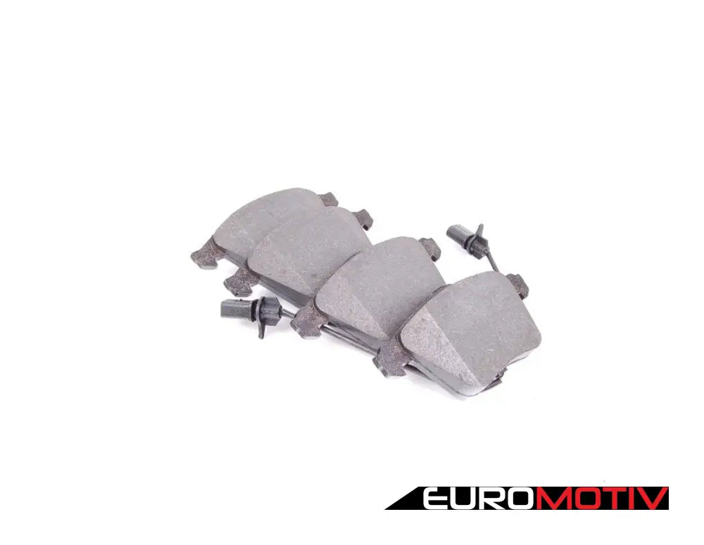 Front Brake Pad Set