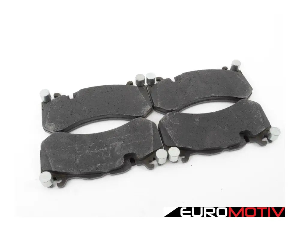 Front Brake Pad Set