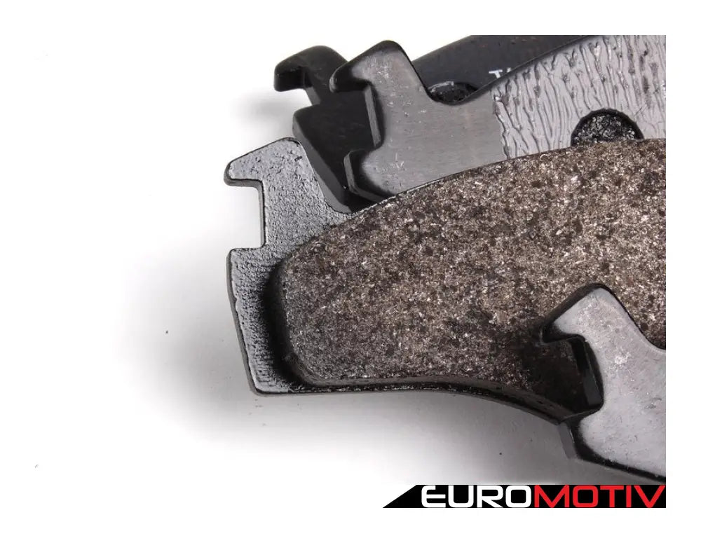 Front Brake Pad Set