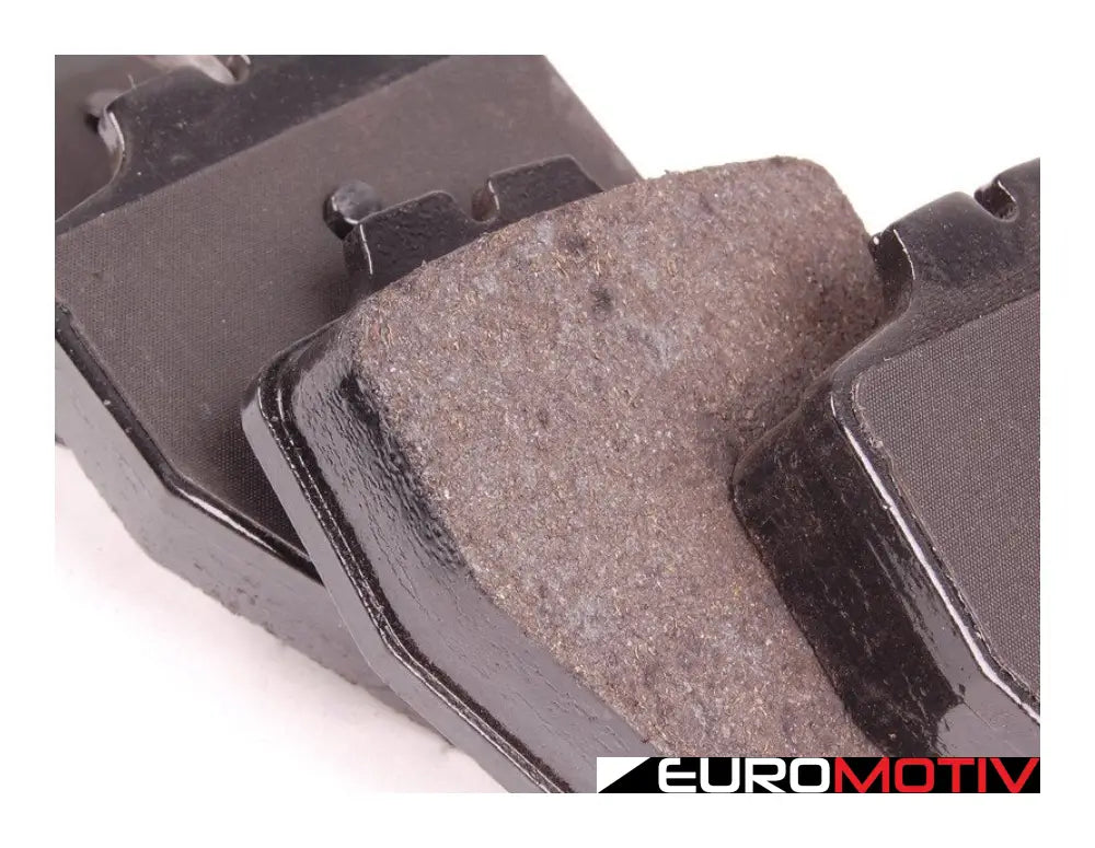 Front Brake Pad Set