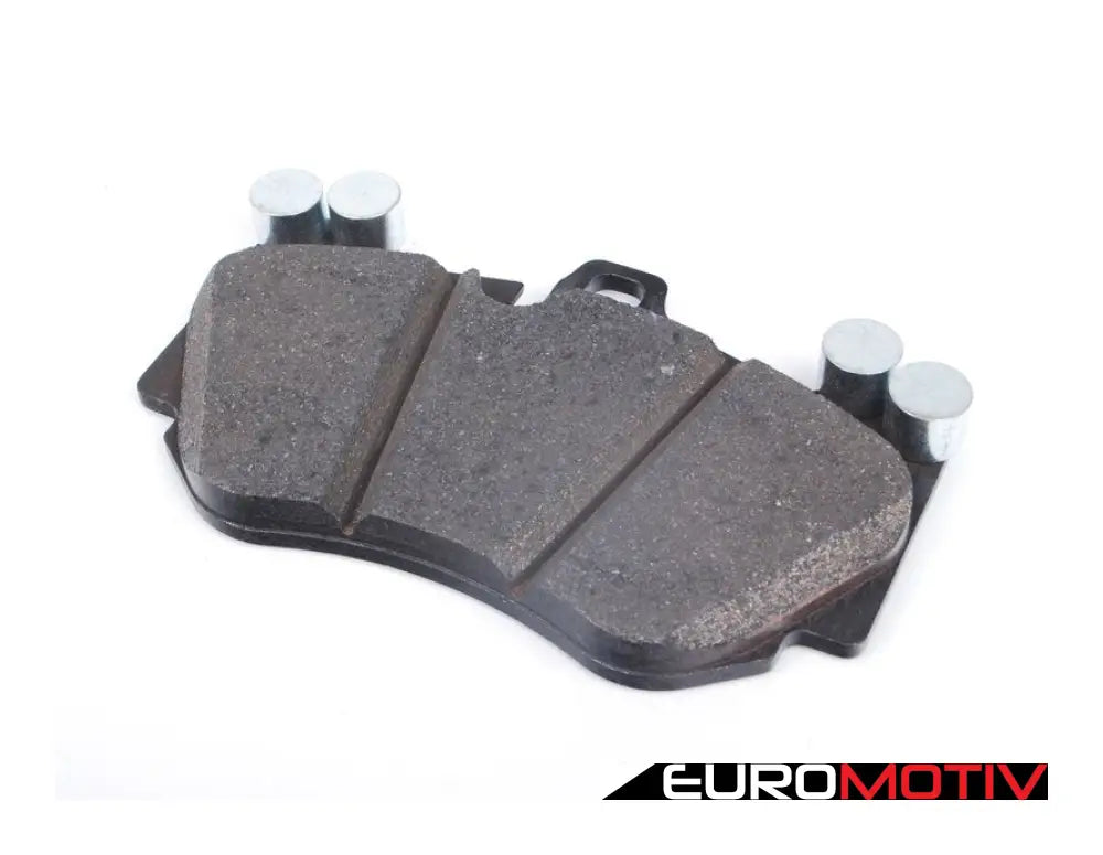 Front Brake Pad Set