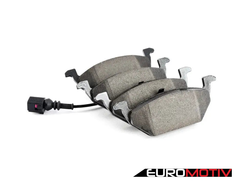 Front Brake Pad Set