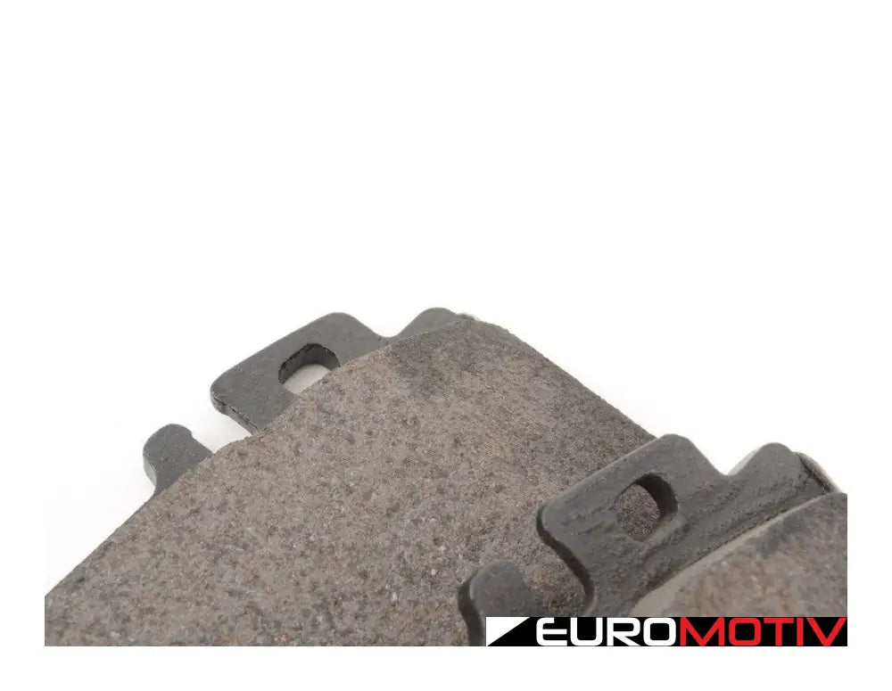 Front Brake Pad Set