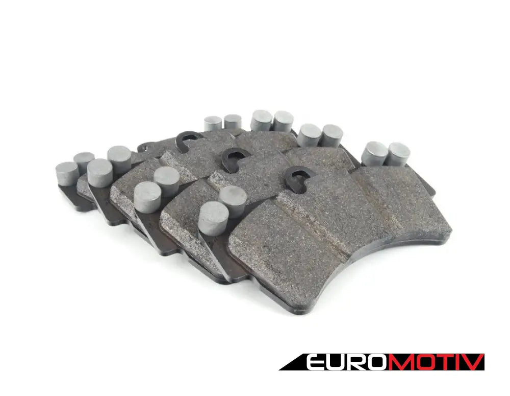 Front Brake Pad Set