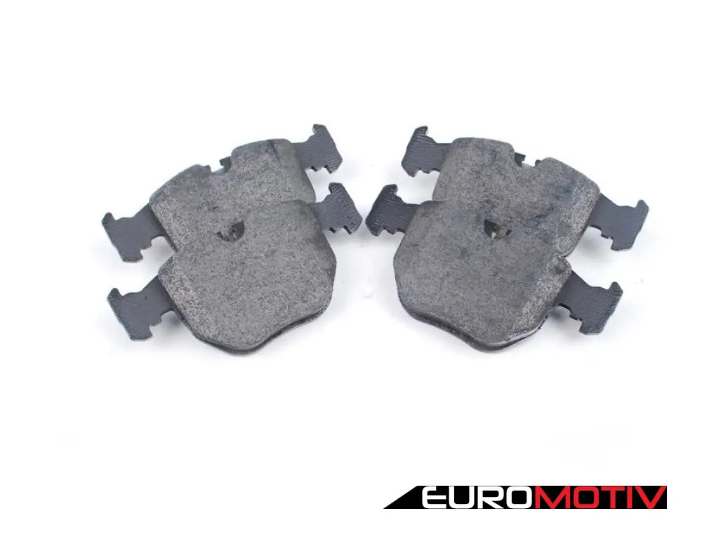 Front Brake Pad Set