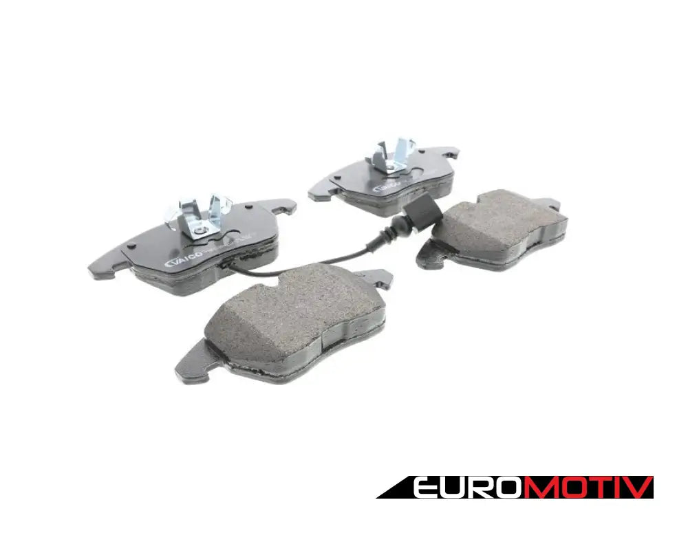 Front Brake Pad Set