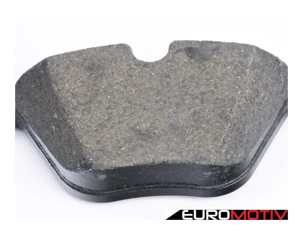 Front Brake Pad Set