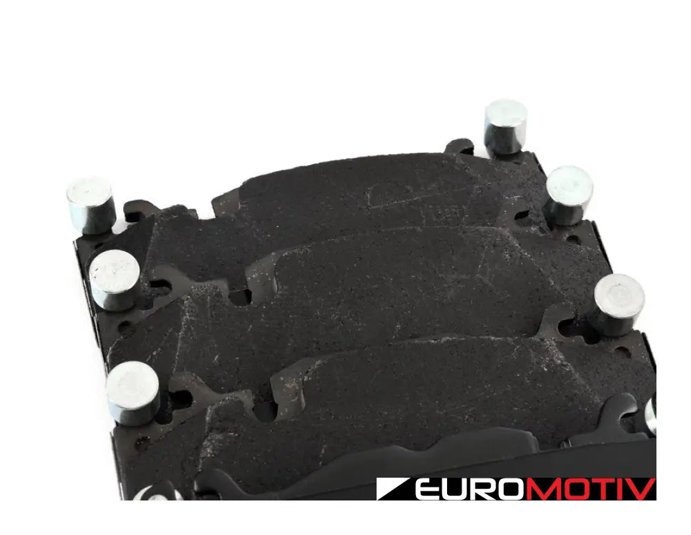 Front Brake Pad Set