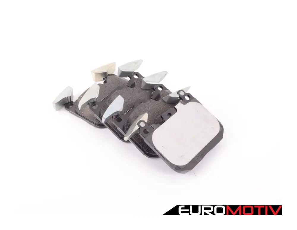 Front Brake Pad Set