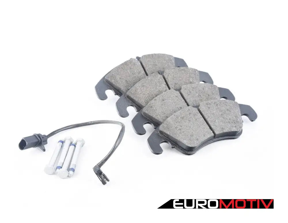 Front Brake Pad Set