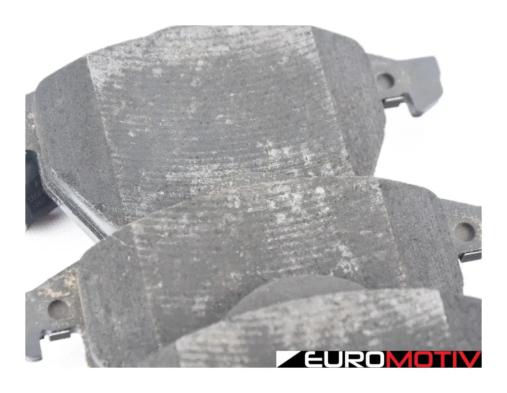 Front Brake Pad Set