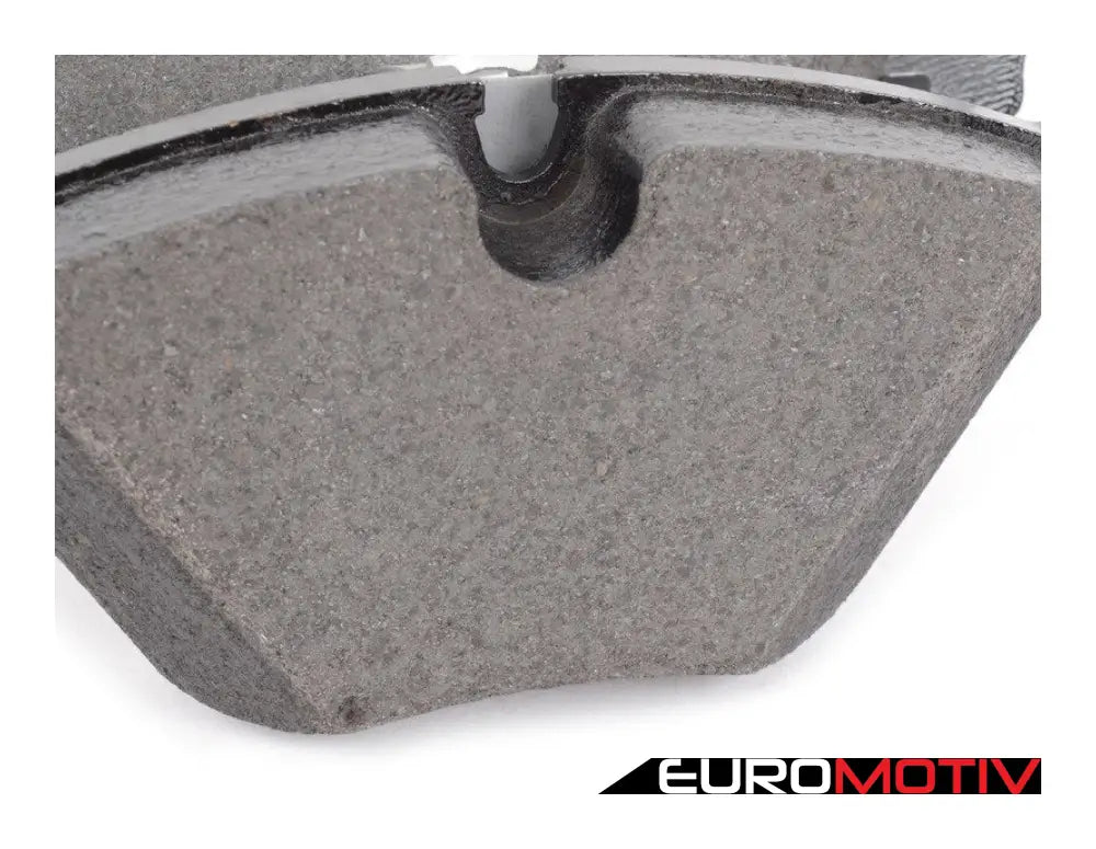 Front Brake Pad Set