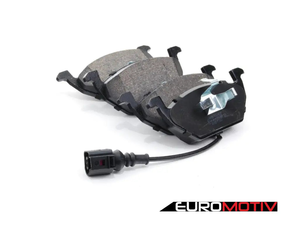 Front Brake Pad Set