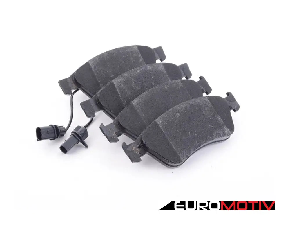 Front Brake Pad Set