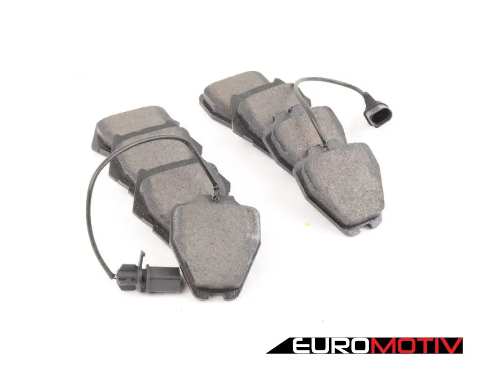 Front Brake Pad Set