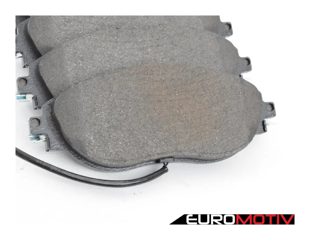 Front Brake Pad Set