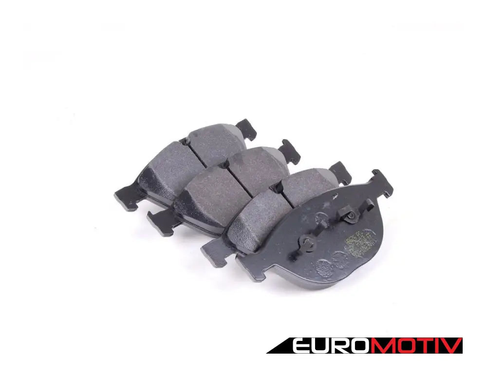 Front Performance Ceramic Brake Pad Set