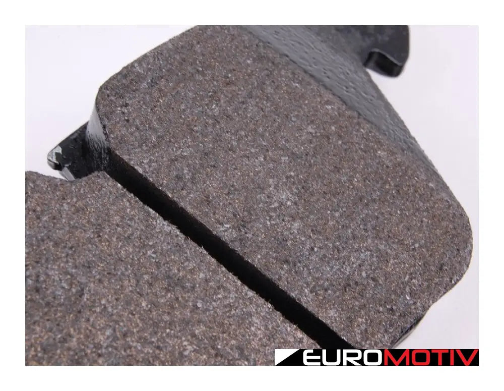 Front Performance Ceramic Brake Pad Set