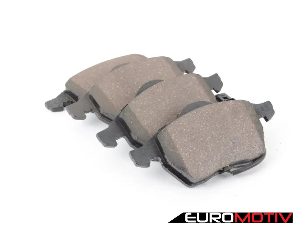 Front Premium Ceramic Brake Pad Set