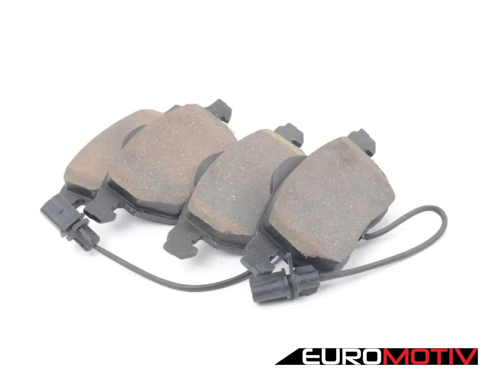 Front Premium Ceramic Brake Pad Set