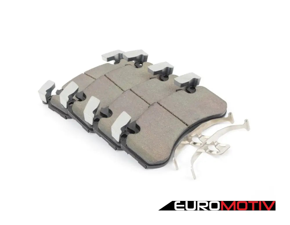 Front Premium Ceramic Brake Pad Set