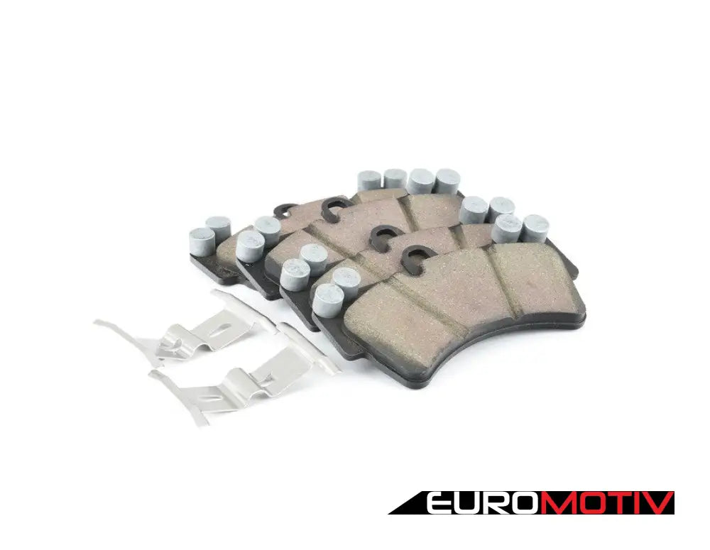 Front Premium Ceramic Brake Pad Set