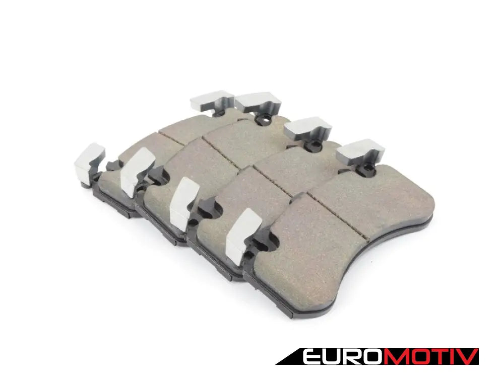 Front Premium Ceramic Brake Pad Set