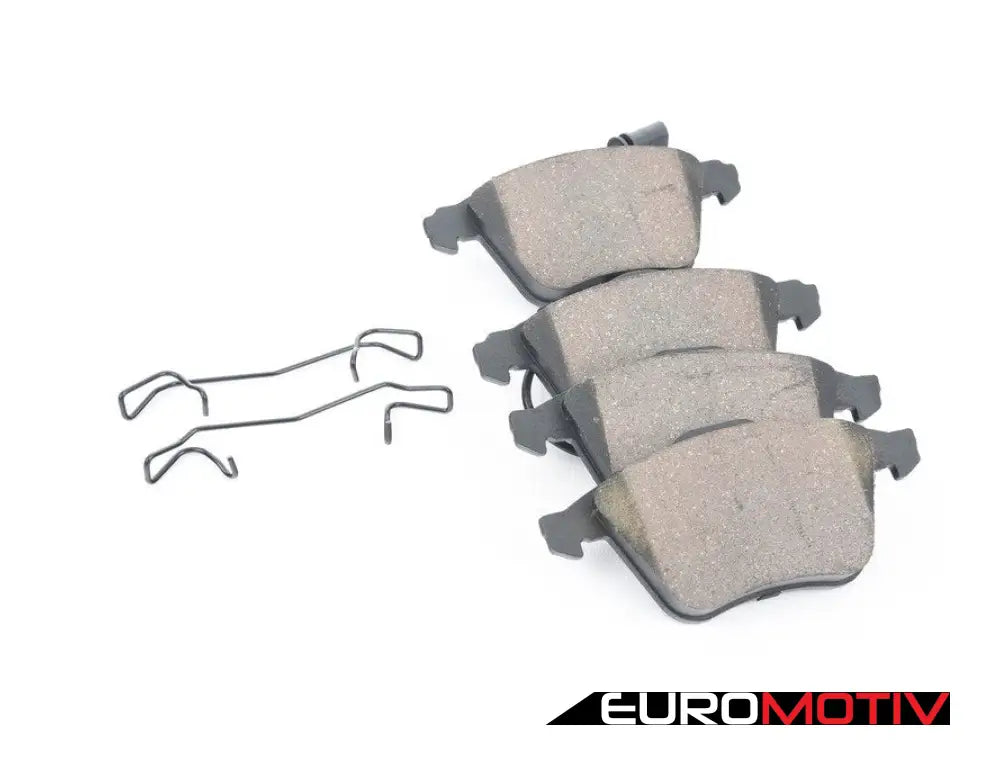 Front Premium Ceramic Brake Pad Set