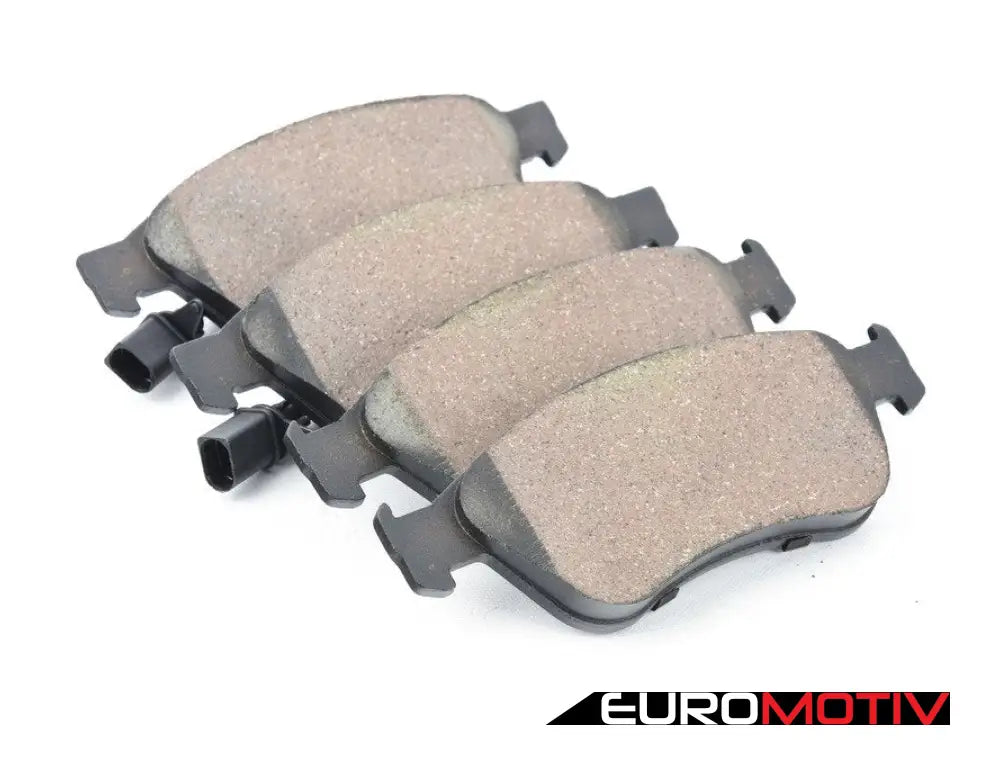 Front Premium Ceramic Brake Pad Set