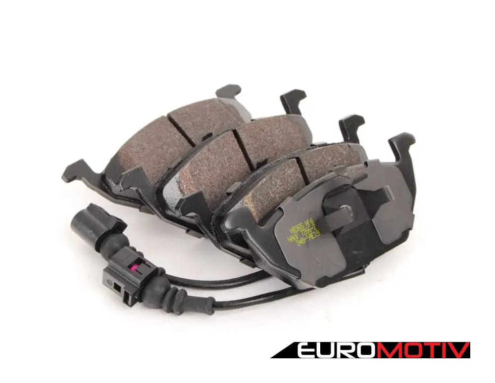 Front & Rear Brake Pad Kit