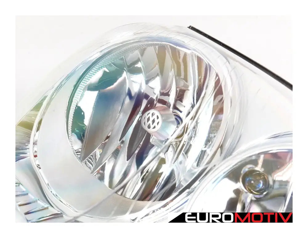 Halogen Headlight Assembly - Right