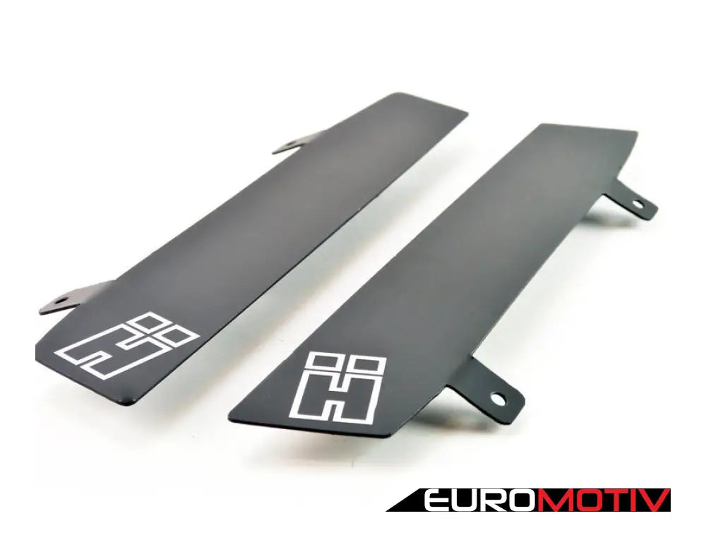 Hard Motorsport Window Deflectors -- Pair