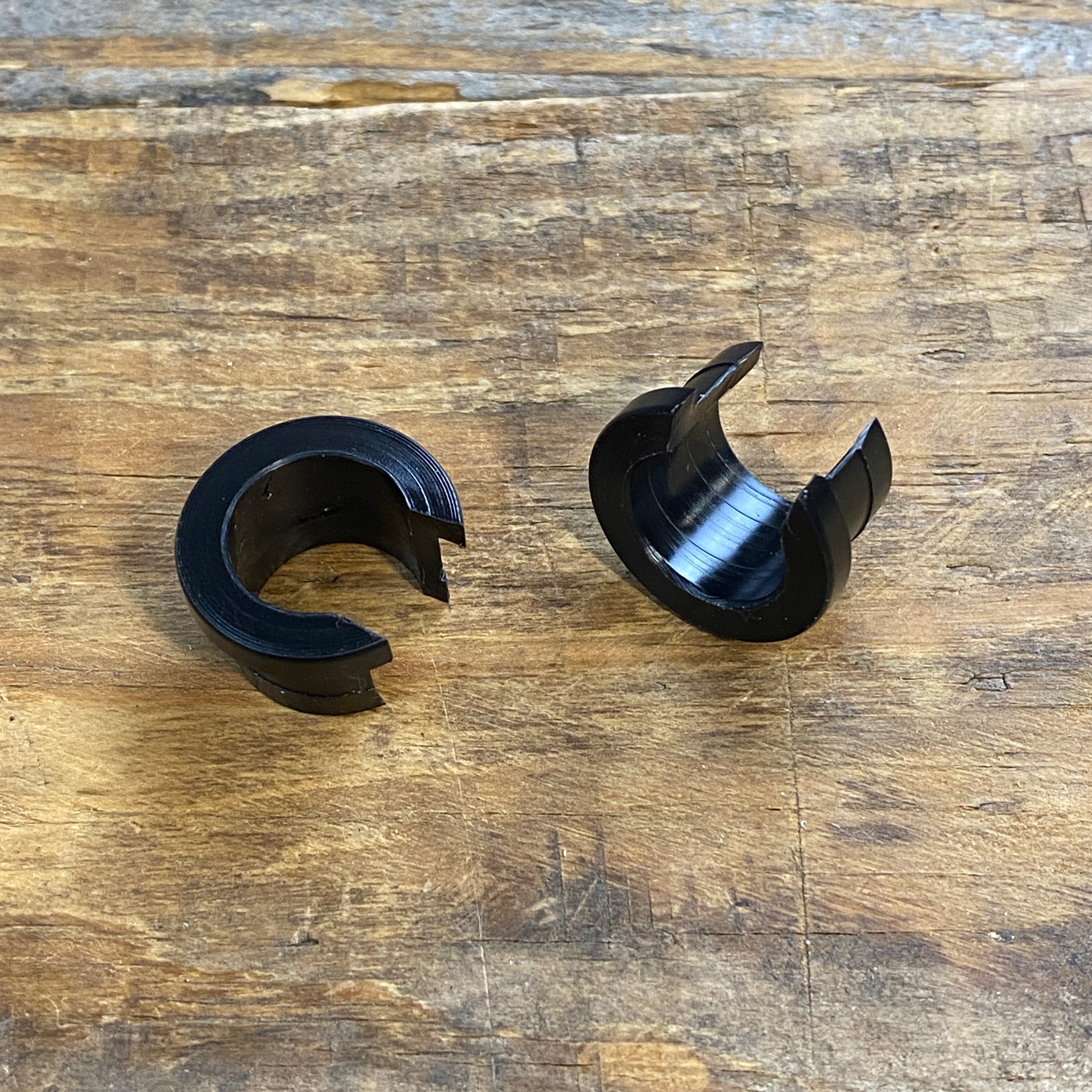 Accelerator pedal bushings - E34, E32, E31