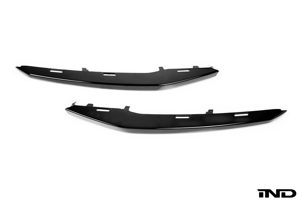 IND F30 3-Series LCI Sport Line Painted Lower Whisker Set