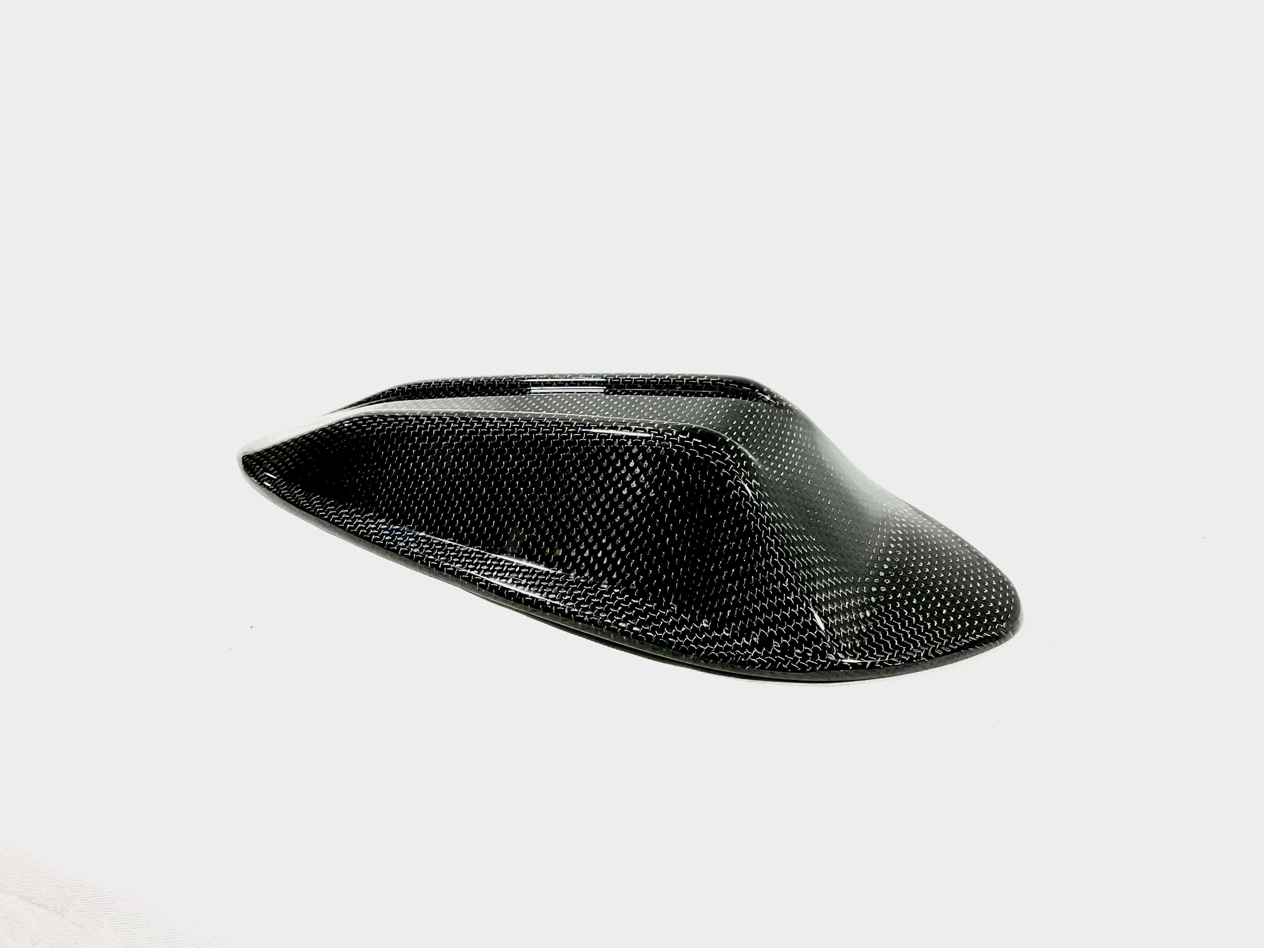 Kies Carbon BMW 1x1 Carbon Fiber Shark Fin Antenna Overlay - G Series (LCI)