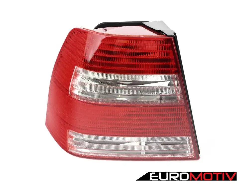 Late Sedan Tail Light Set