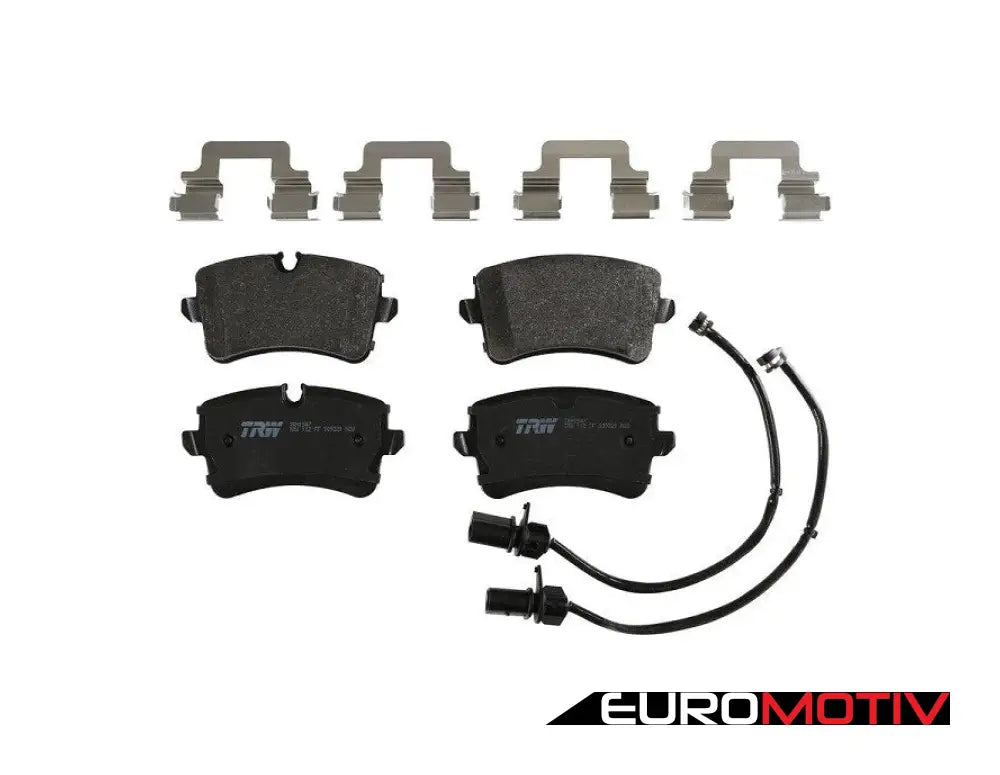 Low-Metallic Rear Brake Pad Set