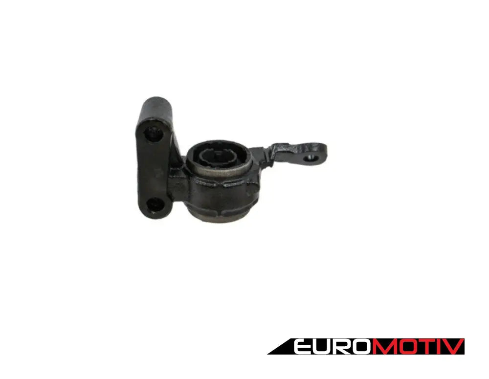 Lower Control Arm / Wishbone Bushing With Bracket - Right Avb0642