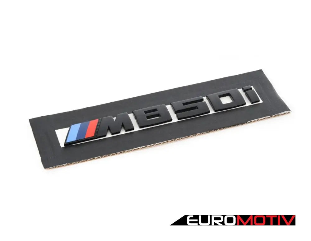 M850I Painted Trunk Emblem - Gloss Black