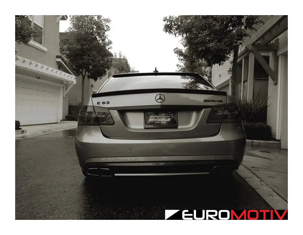 Oem Designed W212 Carbon Fiber Trunk Spoiler