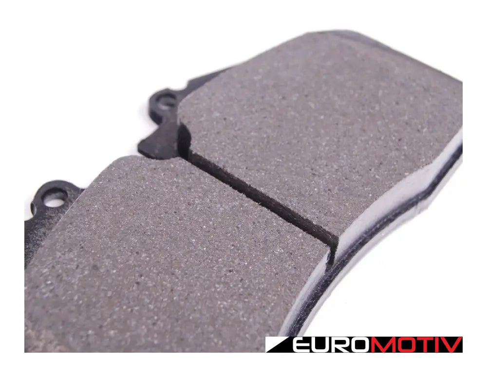 Performance Ceramic Brake Pad Set