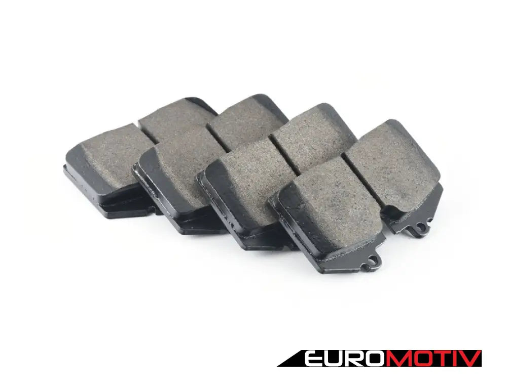 Performance Ceramic Brake Pad Set