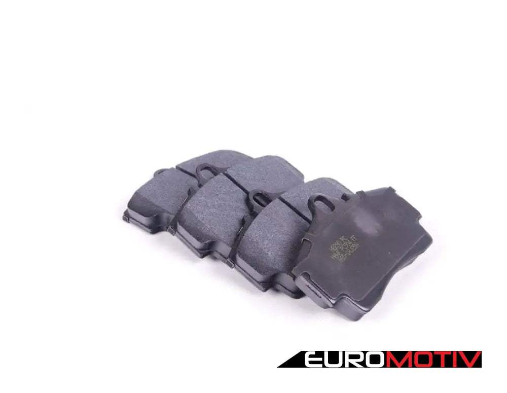 Performance Ceramic Brake Pad Set